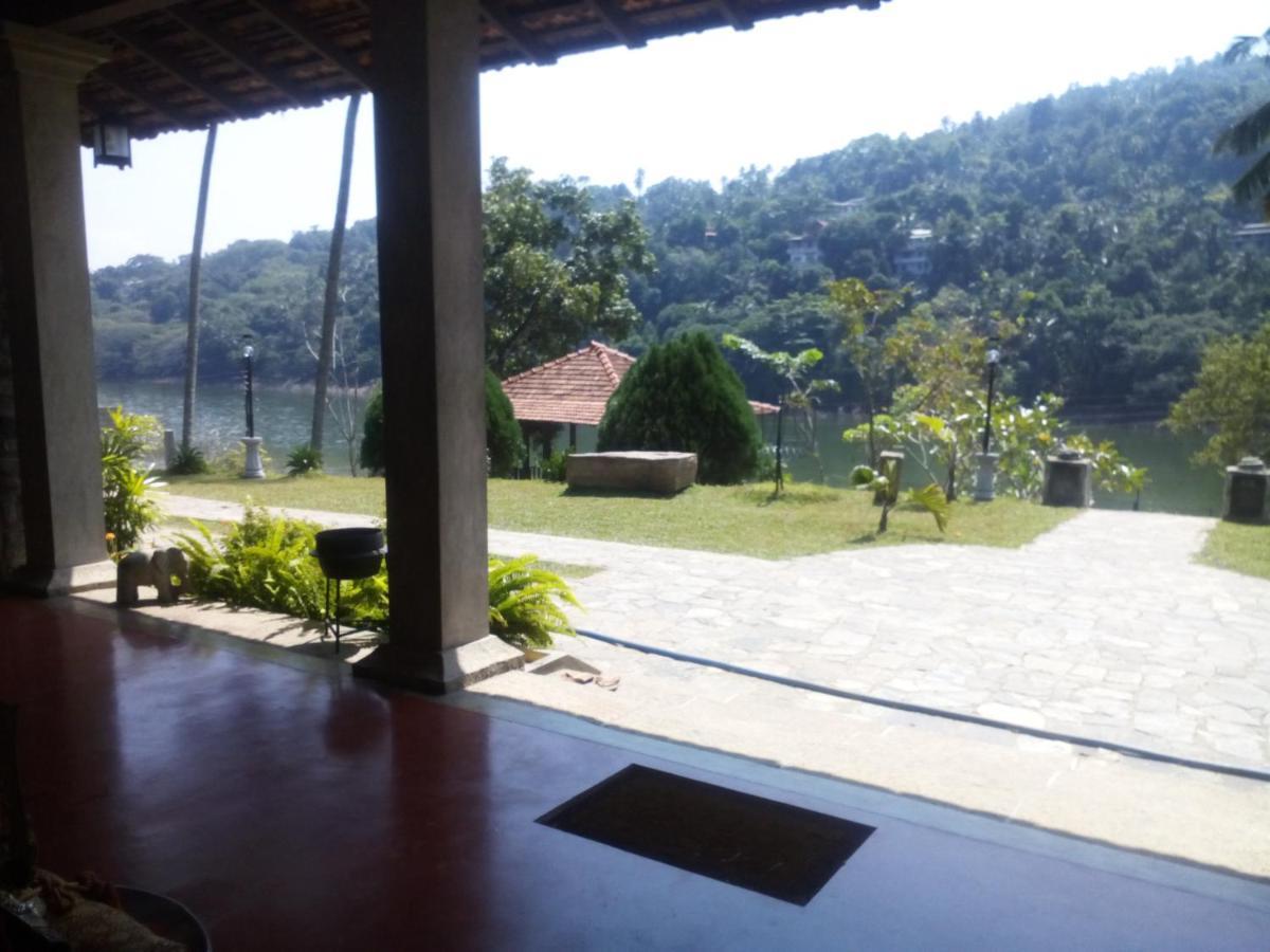 Serendip Stone Hotel And Bungalow Kandy Exterior photo