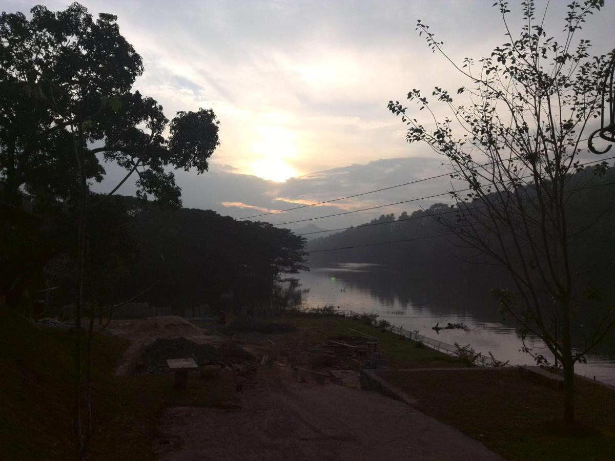 Serendip Stone Hotel And Bungalow Kandy Room photo