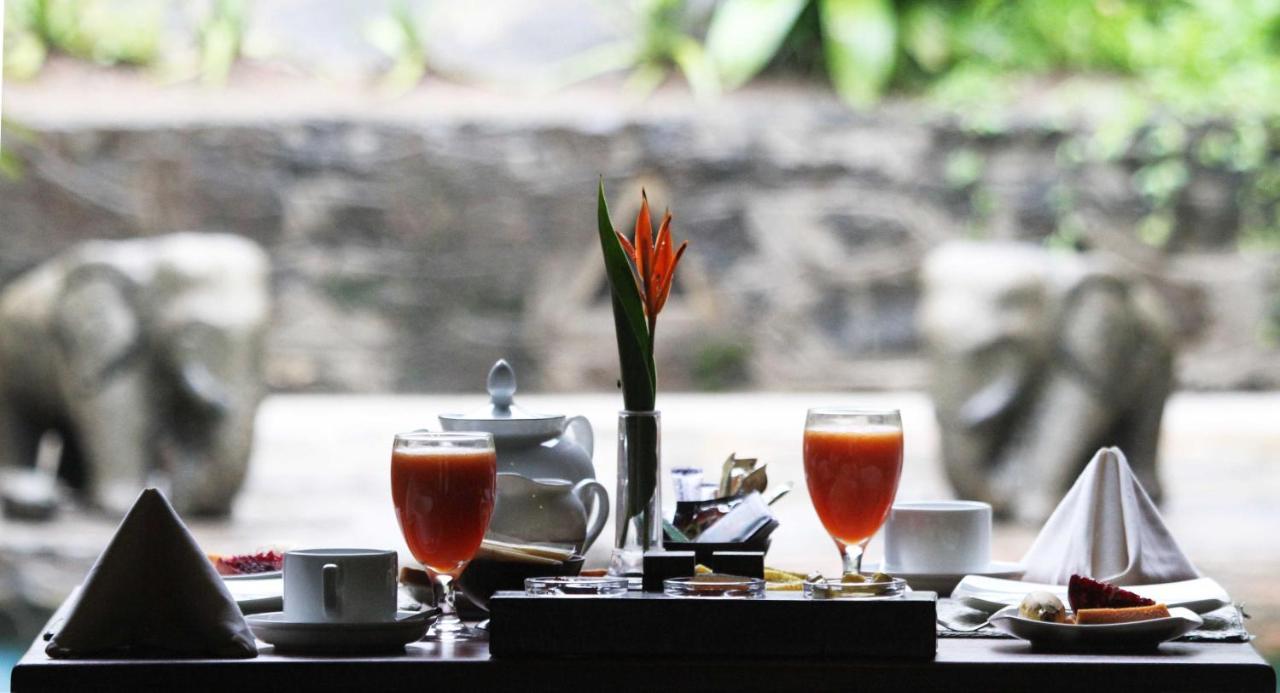 Serendip Stone Hotel And Bungalow Kandy Exterior photo